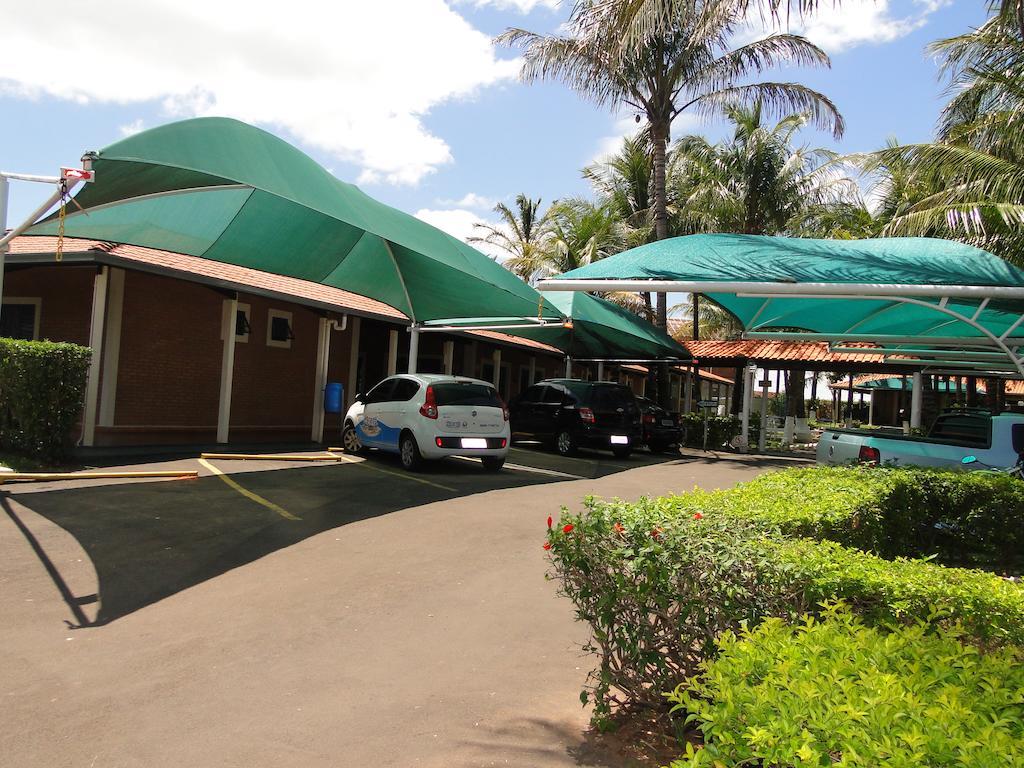 Hotel Pousada Vale Do Sol Em Pompéia Eksteriør billede