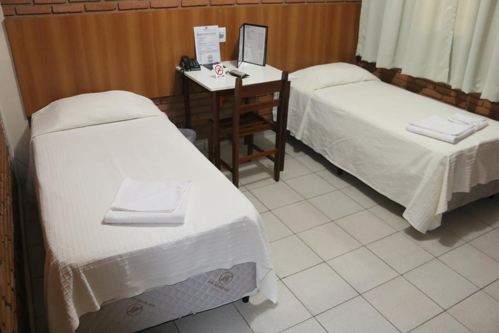 Hotel Pousada Vale Do Sol Em Pompéia Eksteriør billede