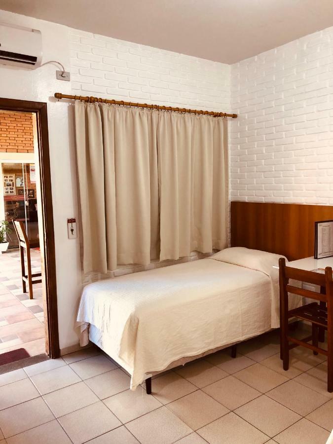 Hotel Pousada Vale Do Sol Em Pompéia Eksteriør billede
